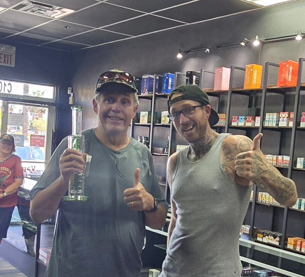 customer-experience-ape-vape